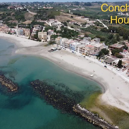 Apartament La Conchiglia House